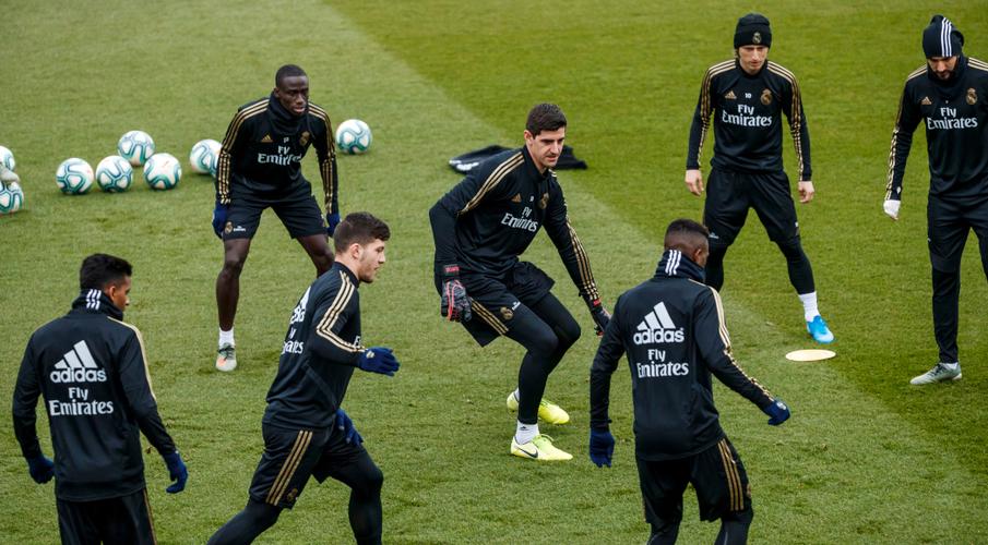 'We're not here for a walk', Zidane says of Super Cup