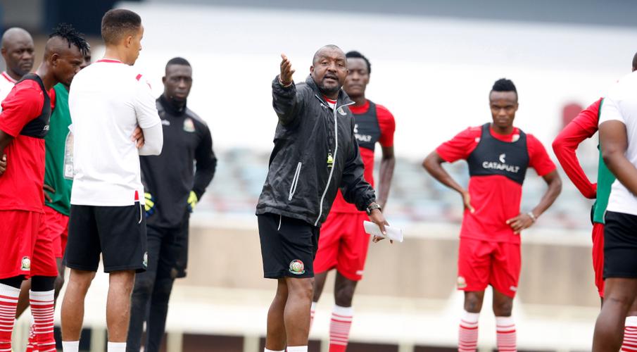 Diễn đàn rao vặt tổng hợp: Kenya tìm cách đánh bại Comoros khỏi vị trí đầu bảng Harambee-Stars-201110-G1050