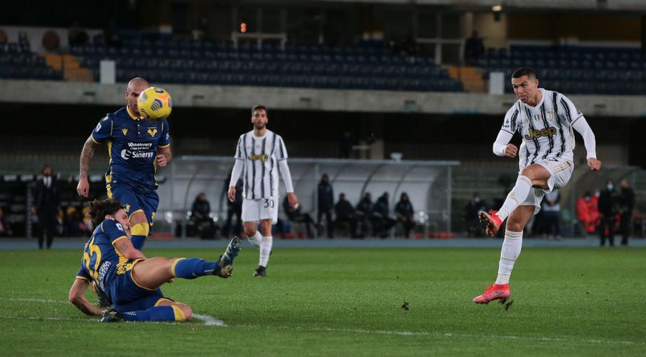 Ronaldo segna come la Juventus ha segnato a Verona