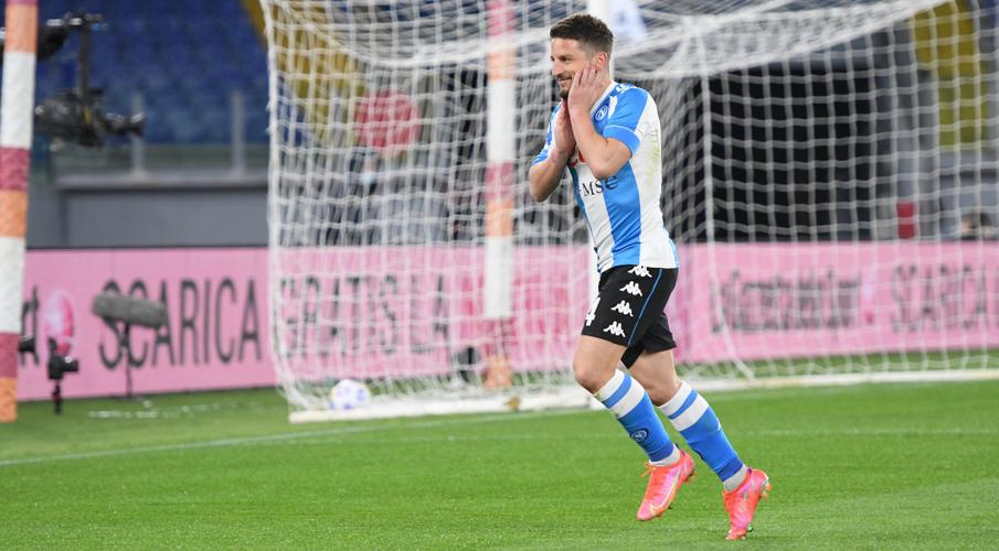 Mertens raggiunge la Serie A con una vittoria del Napoli sulla Roma
