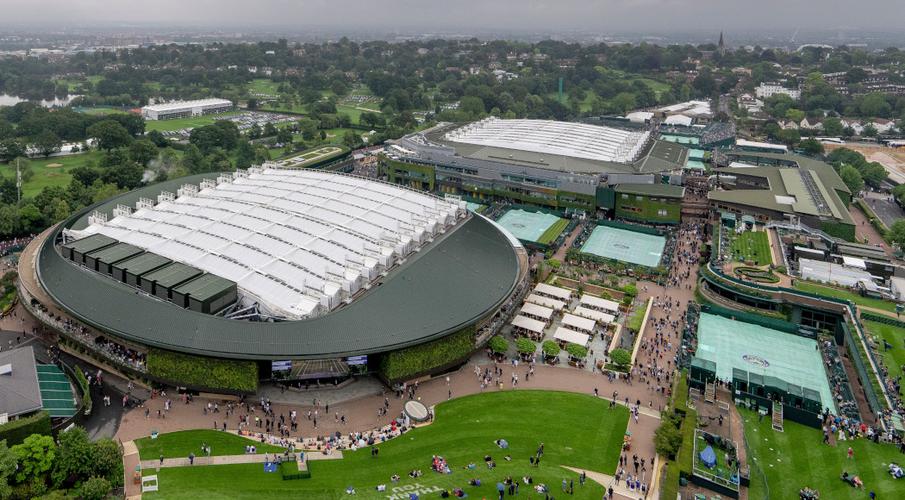 Sixteen matches cancelled at rain-hit Wimbledon ...