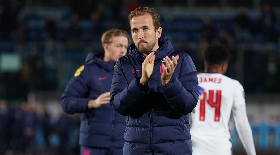 Kane hails 'fantastic' England after perfect 10 demolition