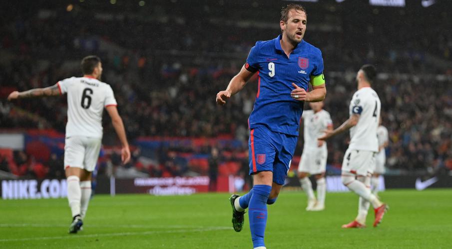England on verge as Kane treble destroys Albania