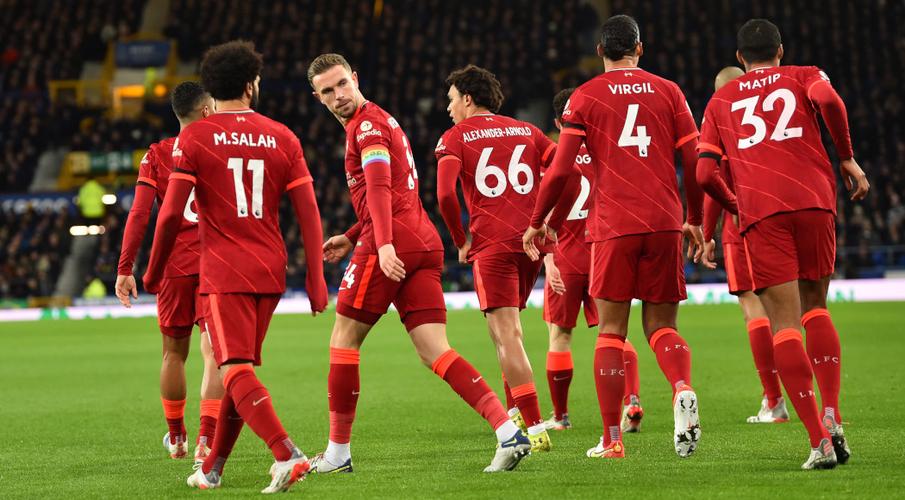 Liverpool thrash Everton as Chelsea, City grind out wins