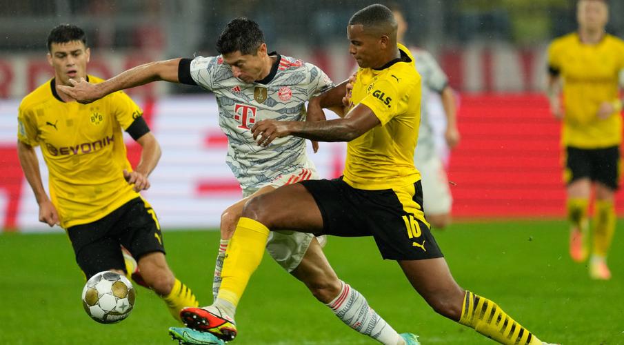 Top spot up for grabs as Dortmund face Bayern